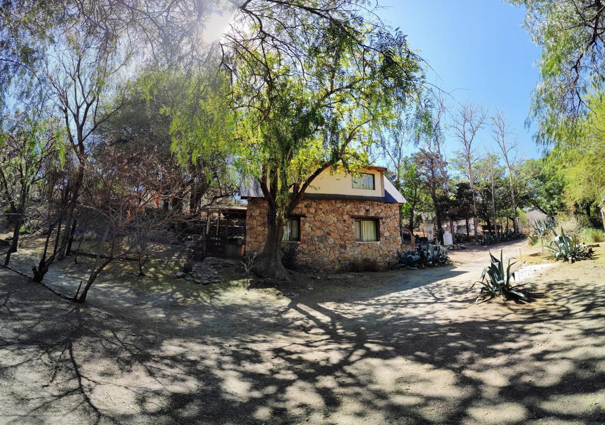 Cabanas Budapest Capilla del Monte Eksteriør bilde